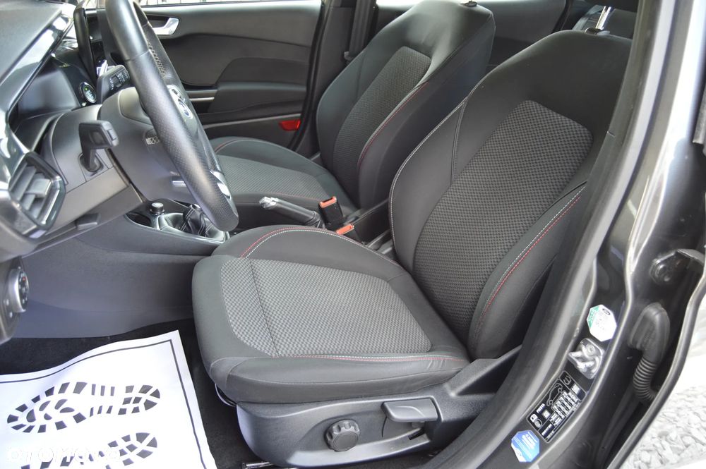 Ford Fiesta 1.0 EcoBoost S&S ST-LINE - 33