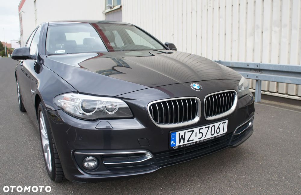 BMW Seria 5 520d xDrive Luxury Line - 11