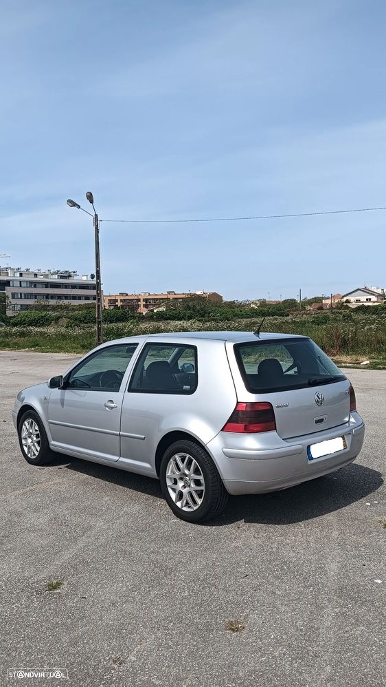 VW Golf 1.9 TDi Highline - 7