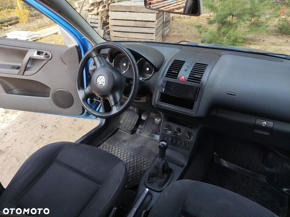 Volkswagen Polo - 10