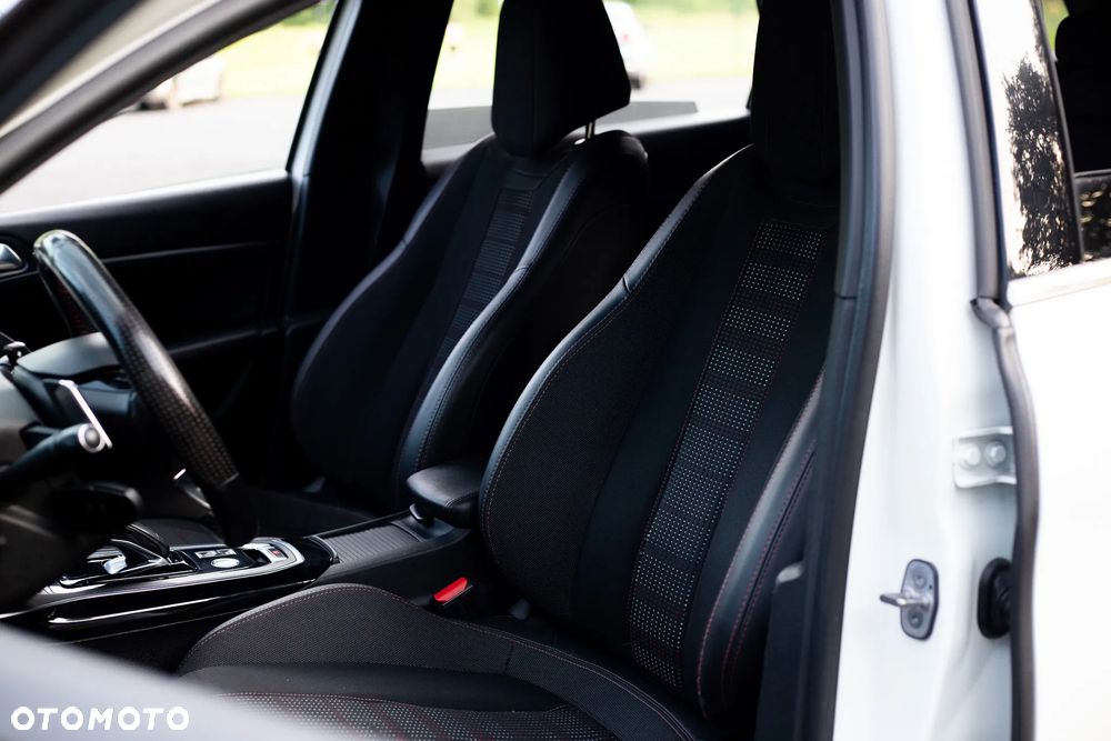 Peugeot 308 BlueHDi 130 EAT8 Stop & Start GT - 35
