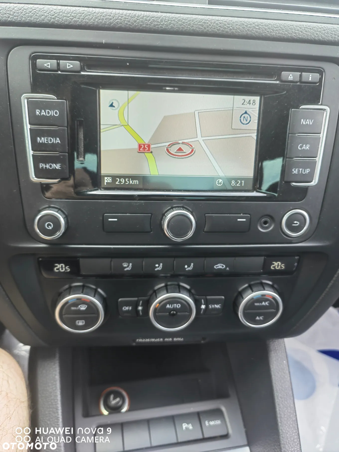 Volkswagen Jetta 1.4 Hybrid DSG Comfortline - 14