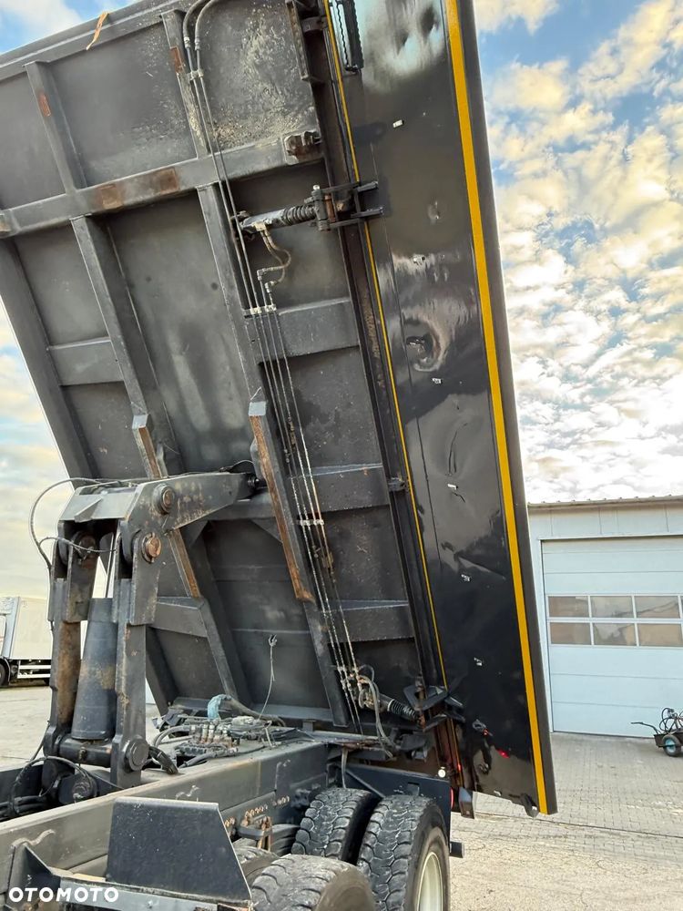 Renault KERAX 380 DXI - 13