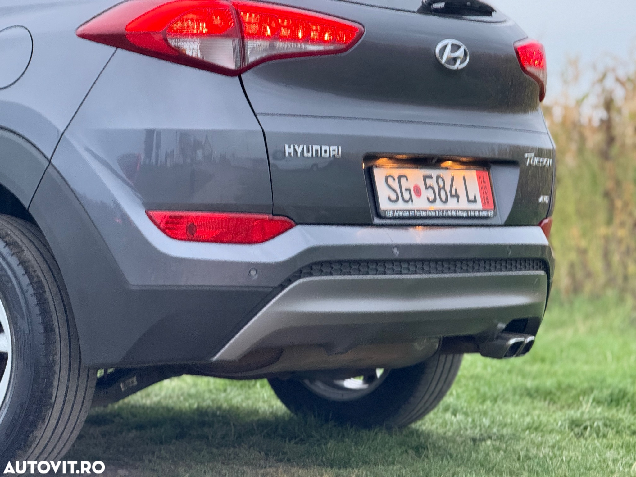 Hyundai Tucson 2.0 CRDI 4WD Automatik Premium - 18