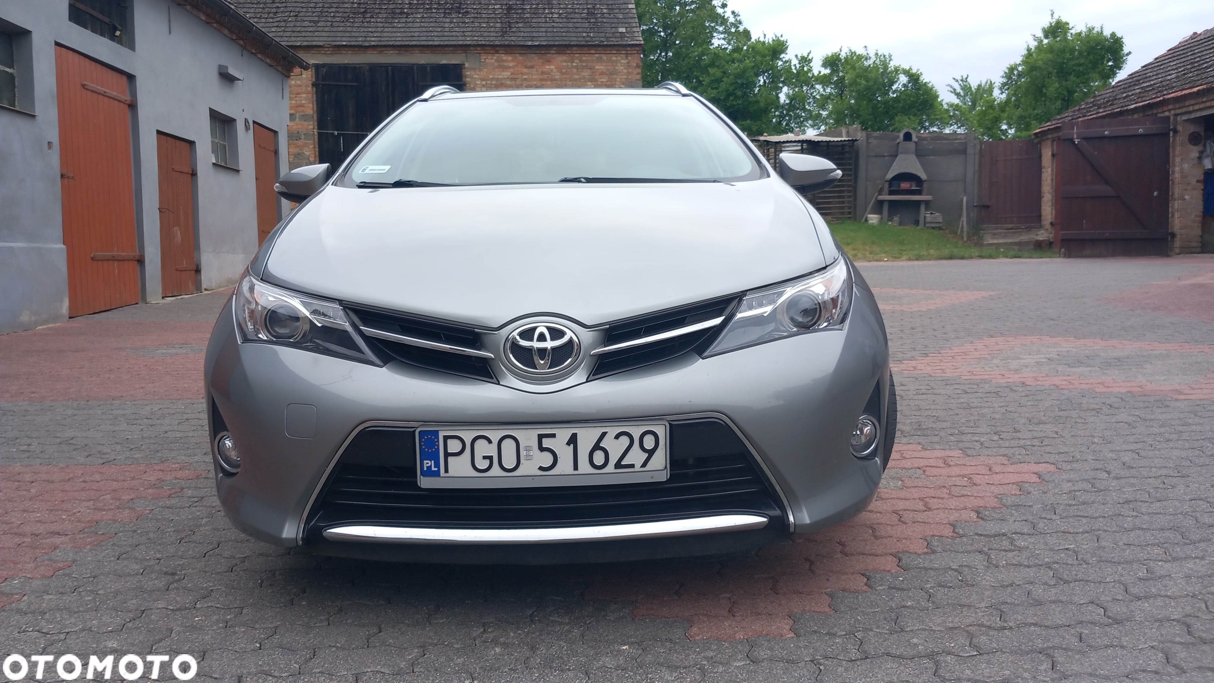 Toyota Auris 1.33 Dual-VVT-i - 1