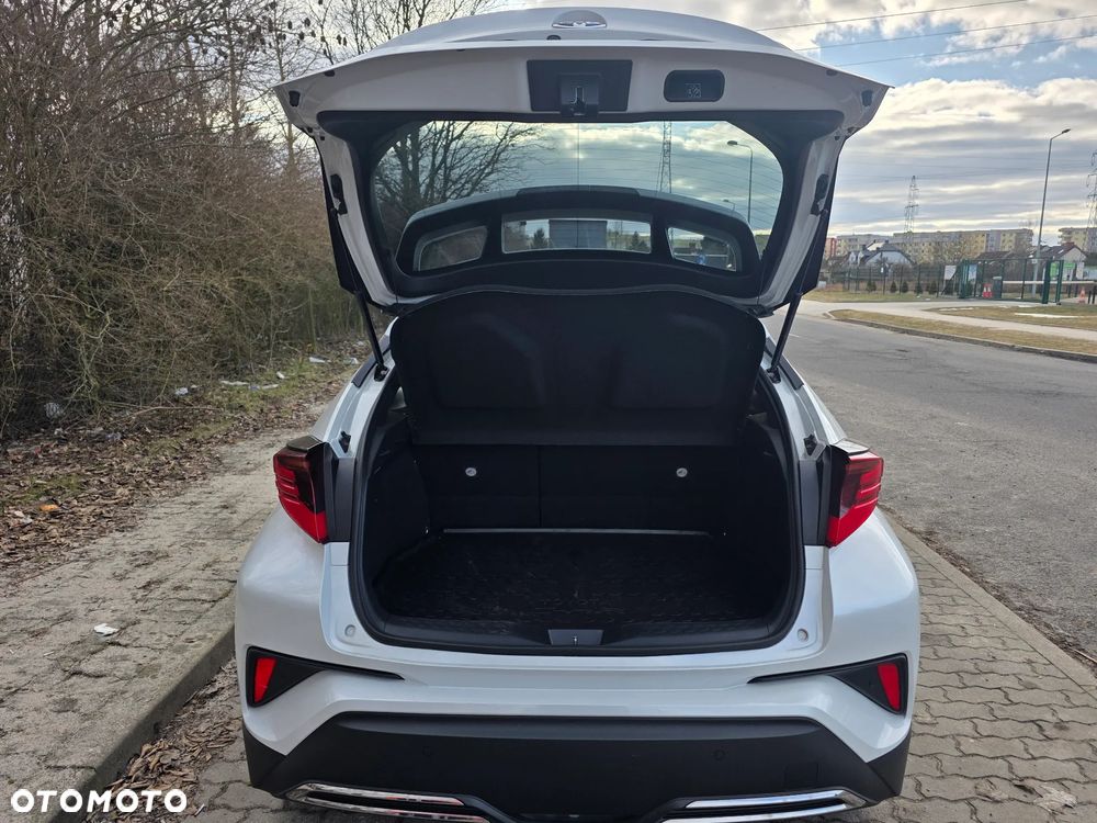 Toyota C-HR 2.0 Hybrid Executive - 11