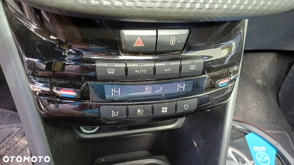 Peugeot 2008 PureTech 110 Stop&Start Allure - 28