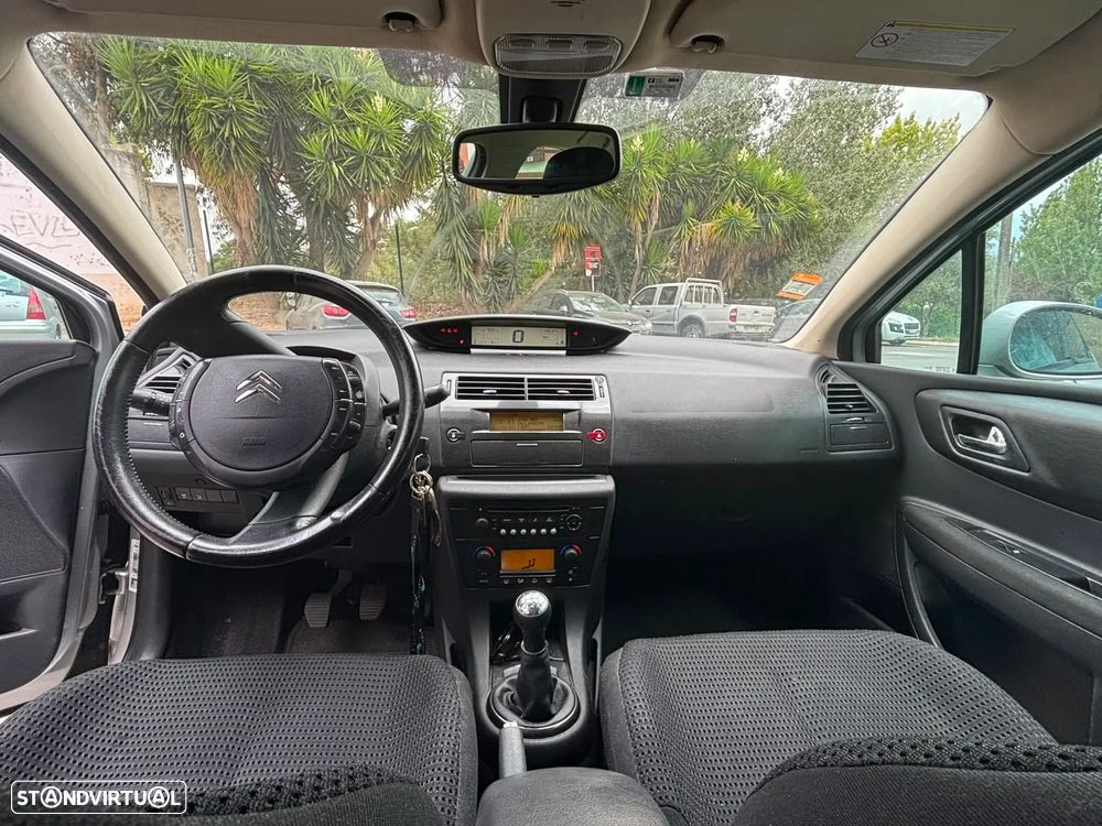 Citroën C4 1.6 HDi 110 SX - 2