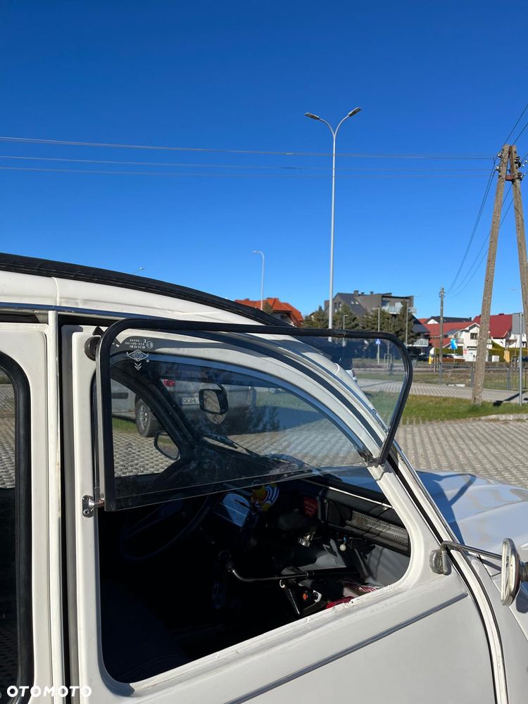 Citroën 2 CV - 16