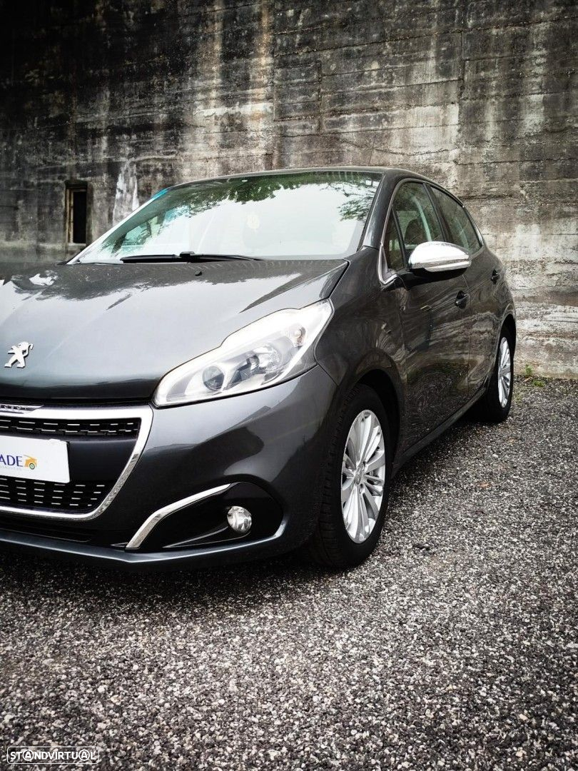 Peugeot 208 1.2 PureTech Signature - 20