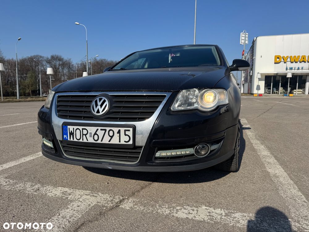 Volkswagen Passat 2.0 FSI Comfortline - 1