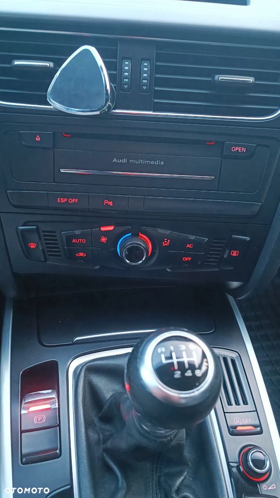 Audi A4 Avant 2.0 TDI - 17