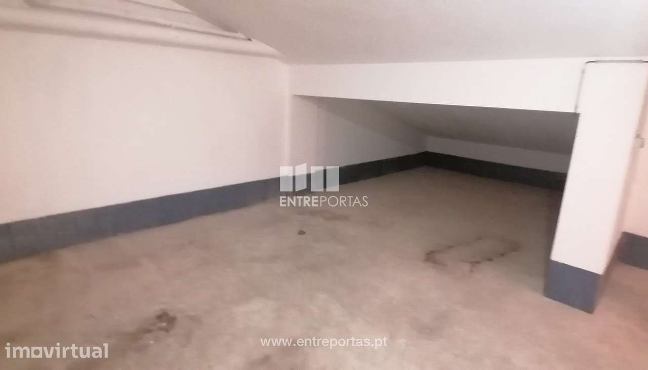Venda de garagem próximo do centro da Póvoa de Varzim - Grande imagem: 4/7