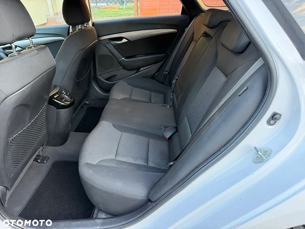 Hyundai i40 Kombi 1.7 CRDi Style - 23