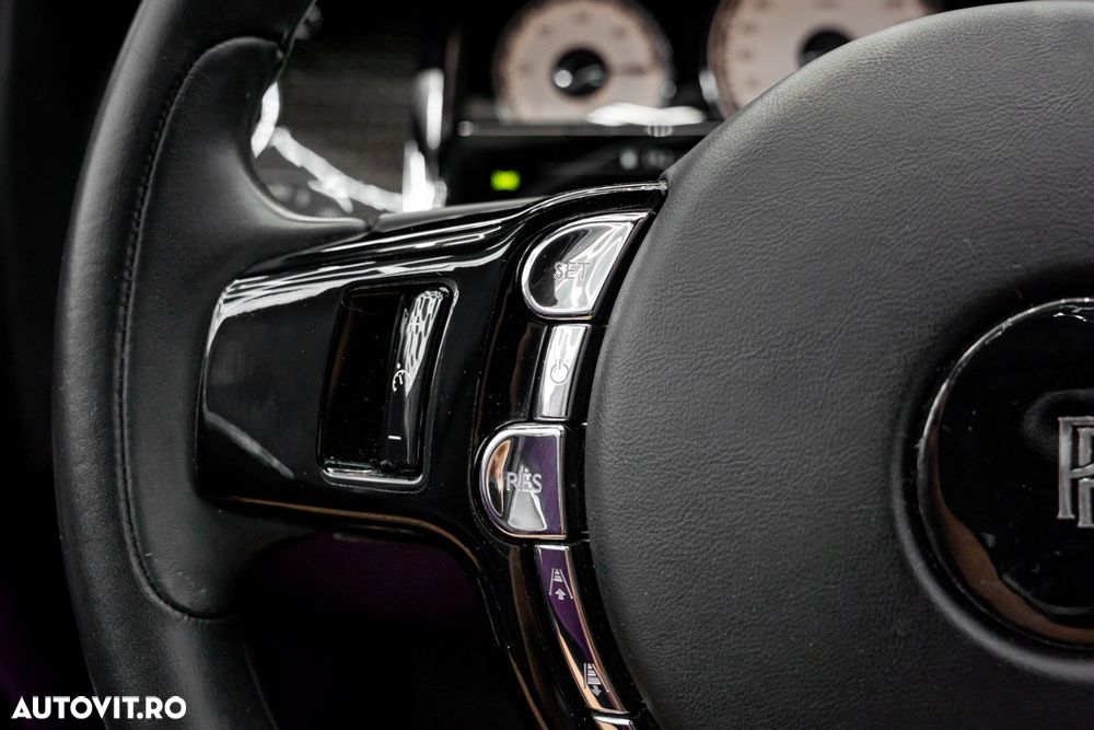 Rolls-Royce Ghost Black Badge - 32
