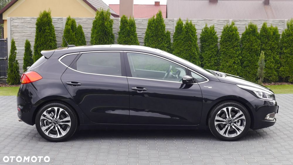 Kia Ceed 1.6 GDI ISG Platinum Edition - 13