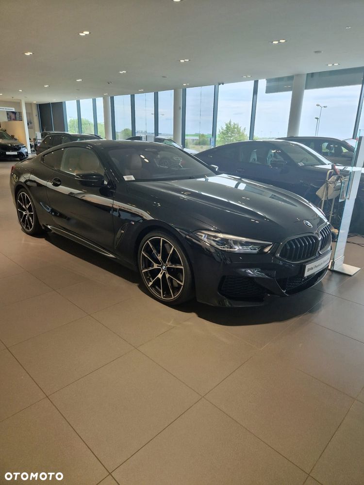BMW Seria 8 - 26
