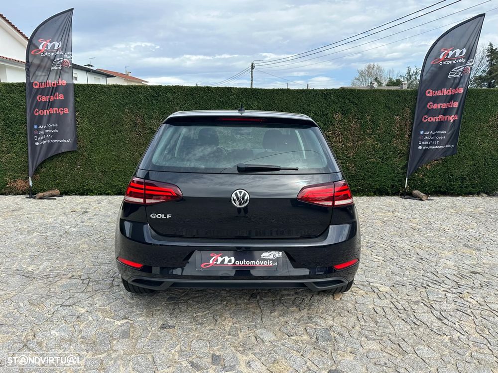 VW Golf 1.6 TDI Confortline - 6