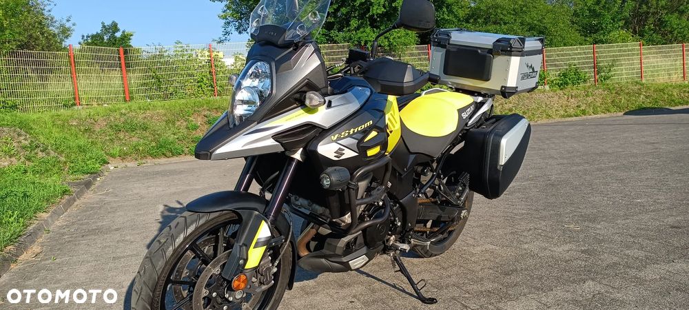 Suzuki DL - 22