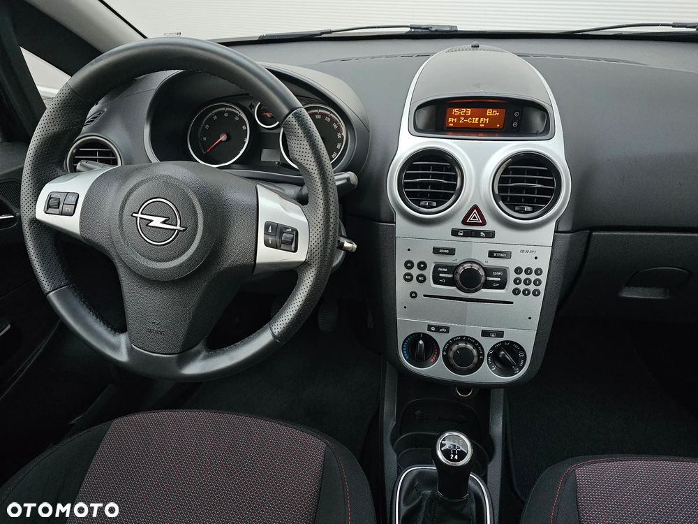 Opel Corsa 1.4 16V Sport - 28