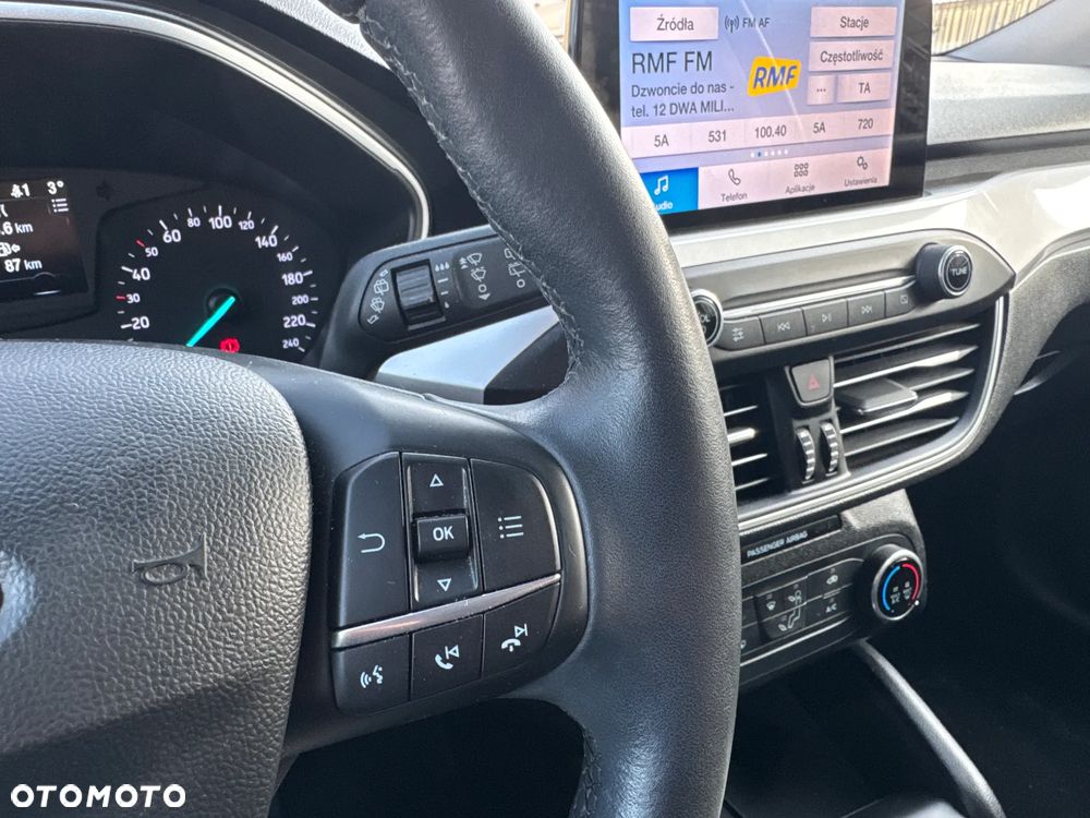 Ford Focus 1.0 EcoBoost Trend Edition - 9