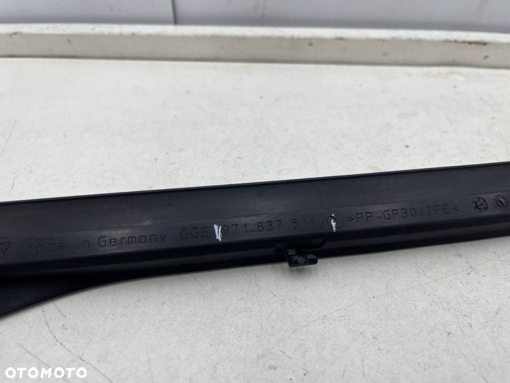Listwa Porsche Panamera II 971 16-23r. lewa przednia dolna listwa zewnętrzna drzwi uszczelka - 11