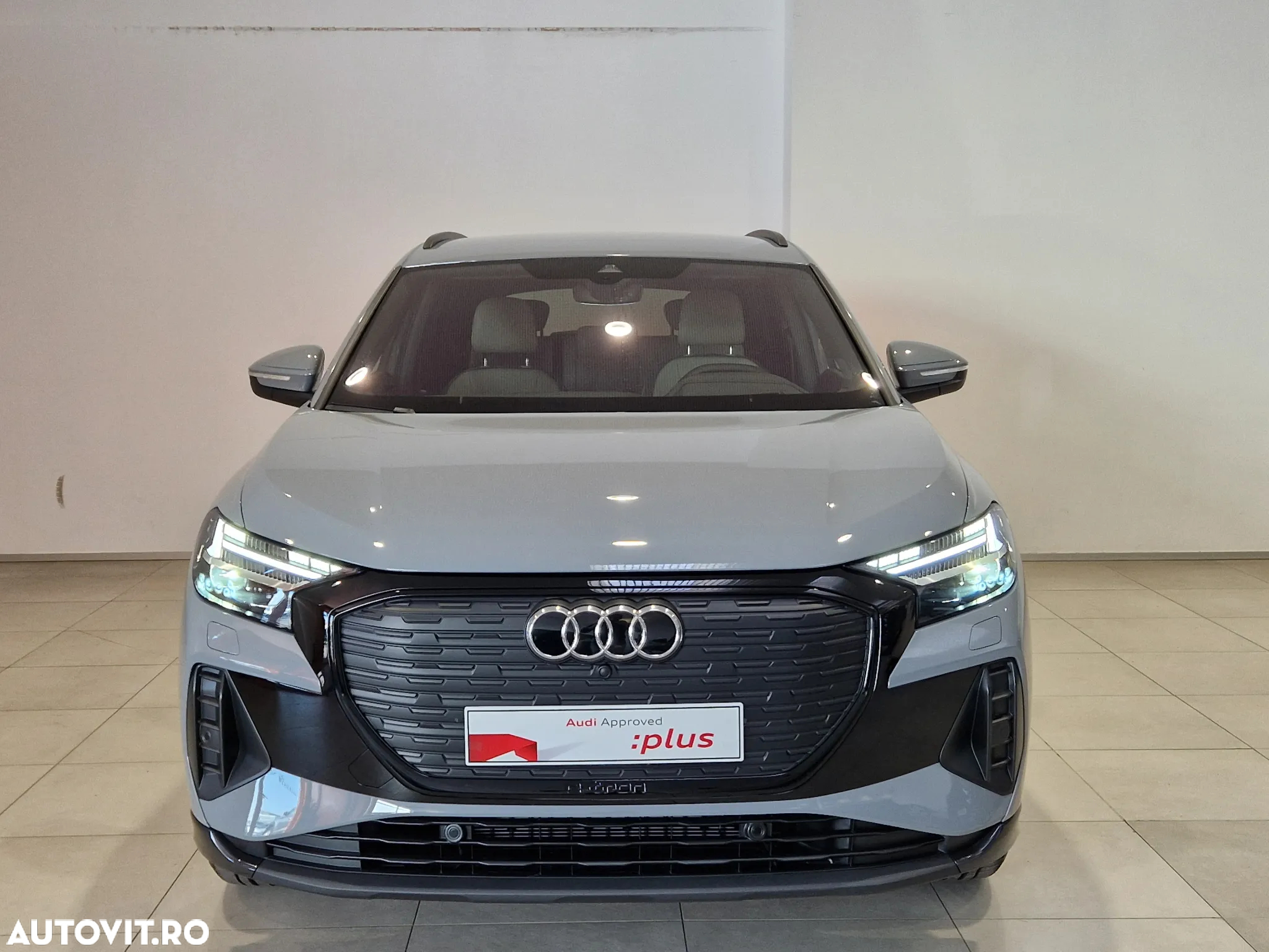 Audi Q4 e-tron 45 quattro - 4