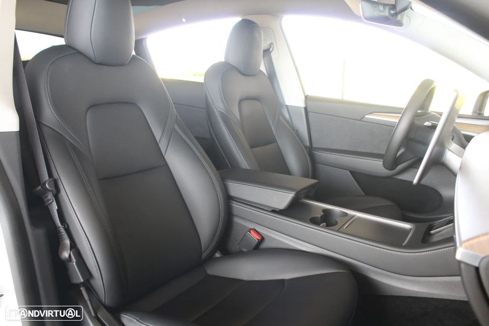 Tesla Model Y Long Range Dual Motor AWD - 45