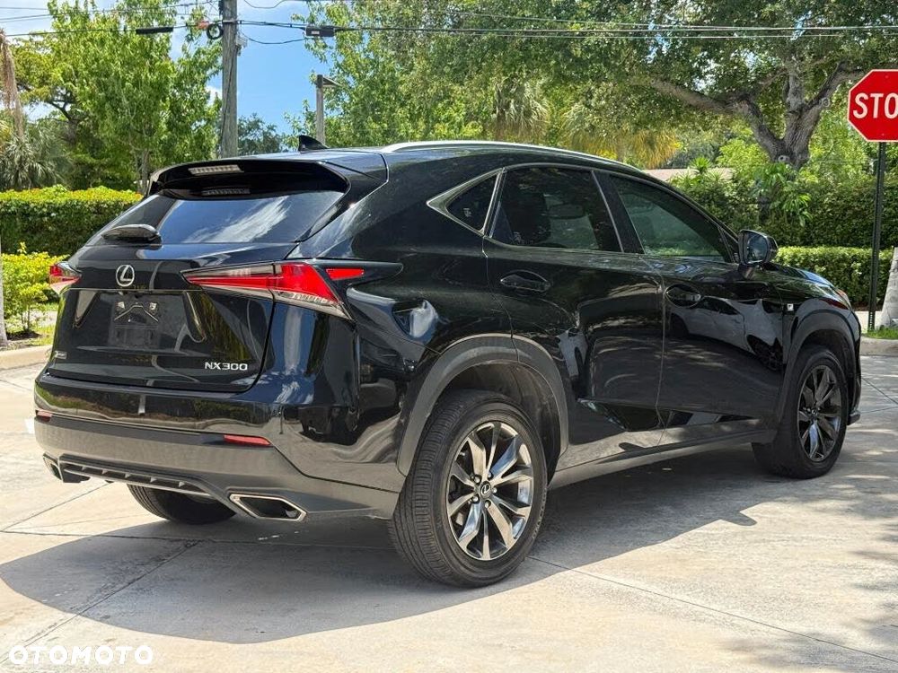 Lexus NX - 4