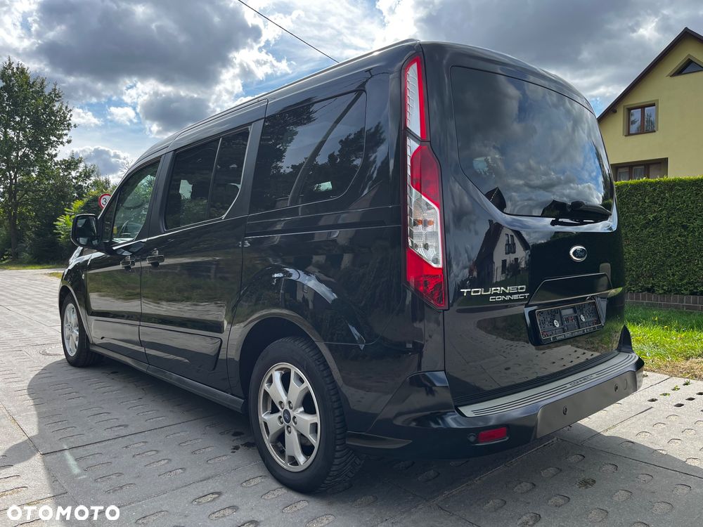 Ford Tourneo Connect Grand - 21