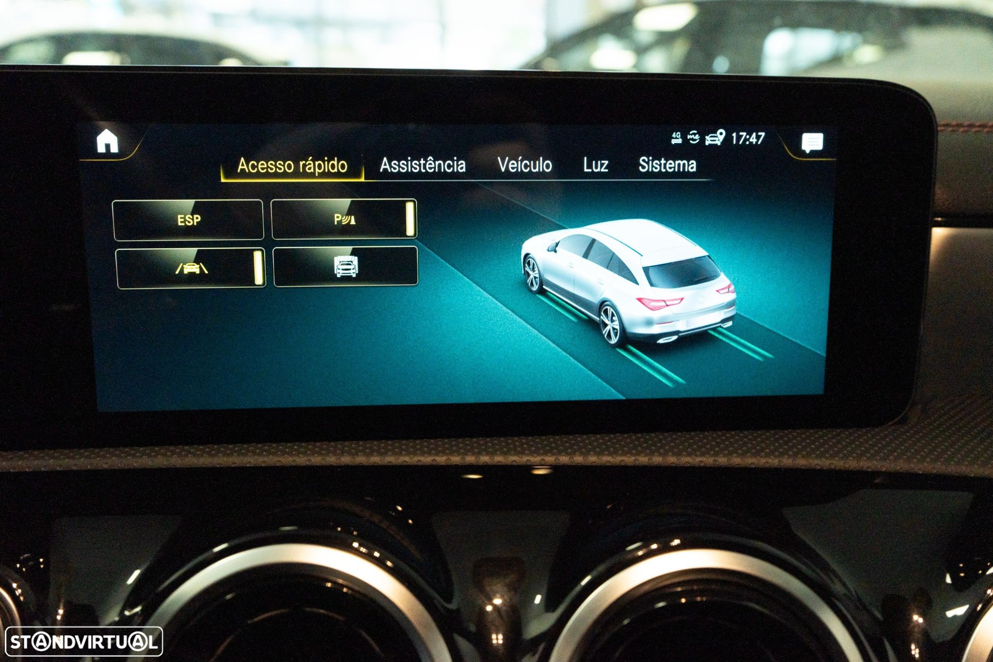 Mercedes-Benz CLA 180 Shooting Brake 7G-DCT AMG Line - 31