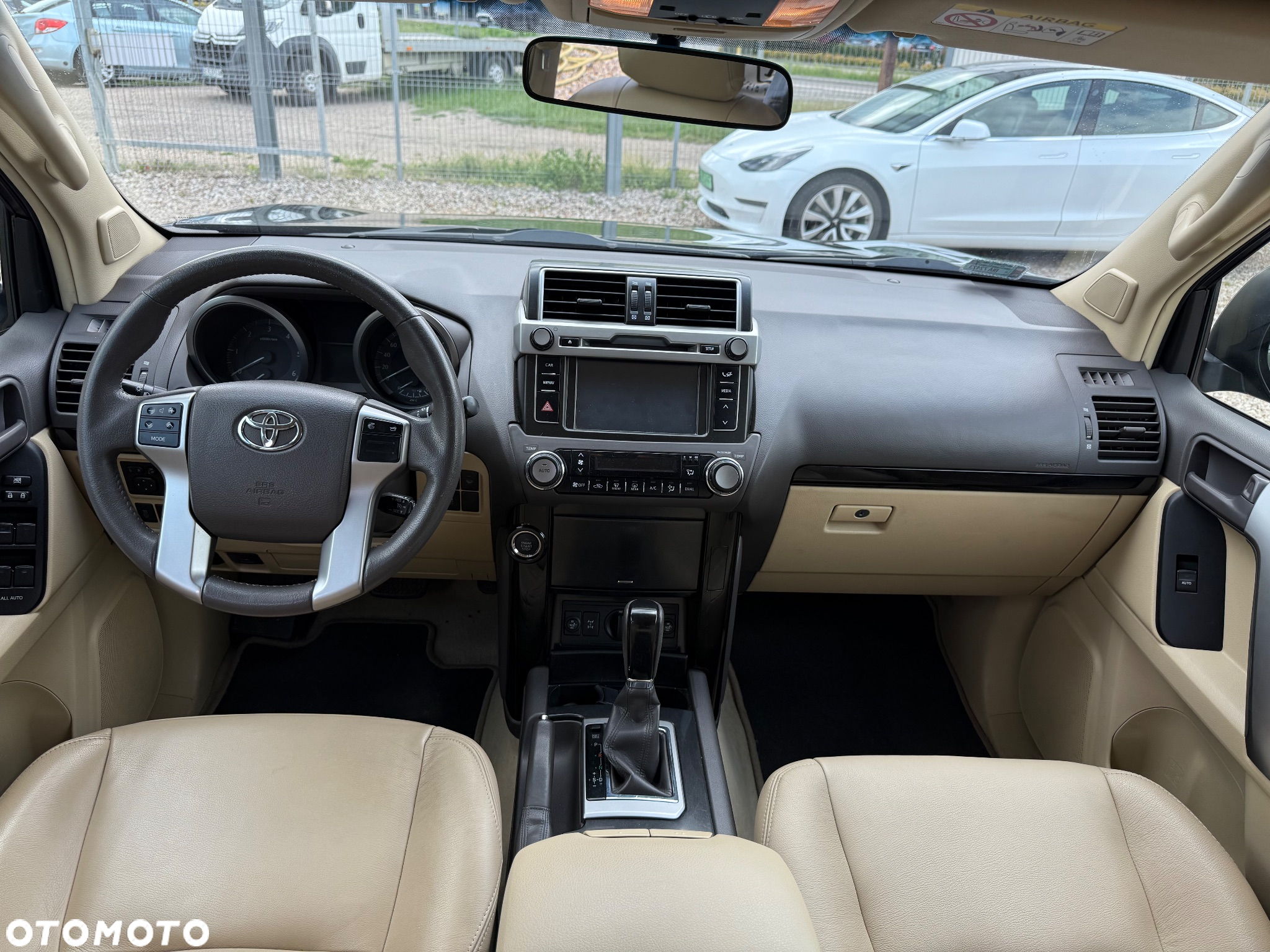 Toyota Land Cruiser - 21