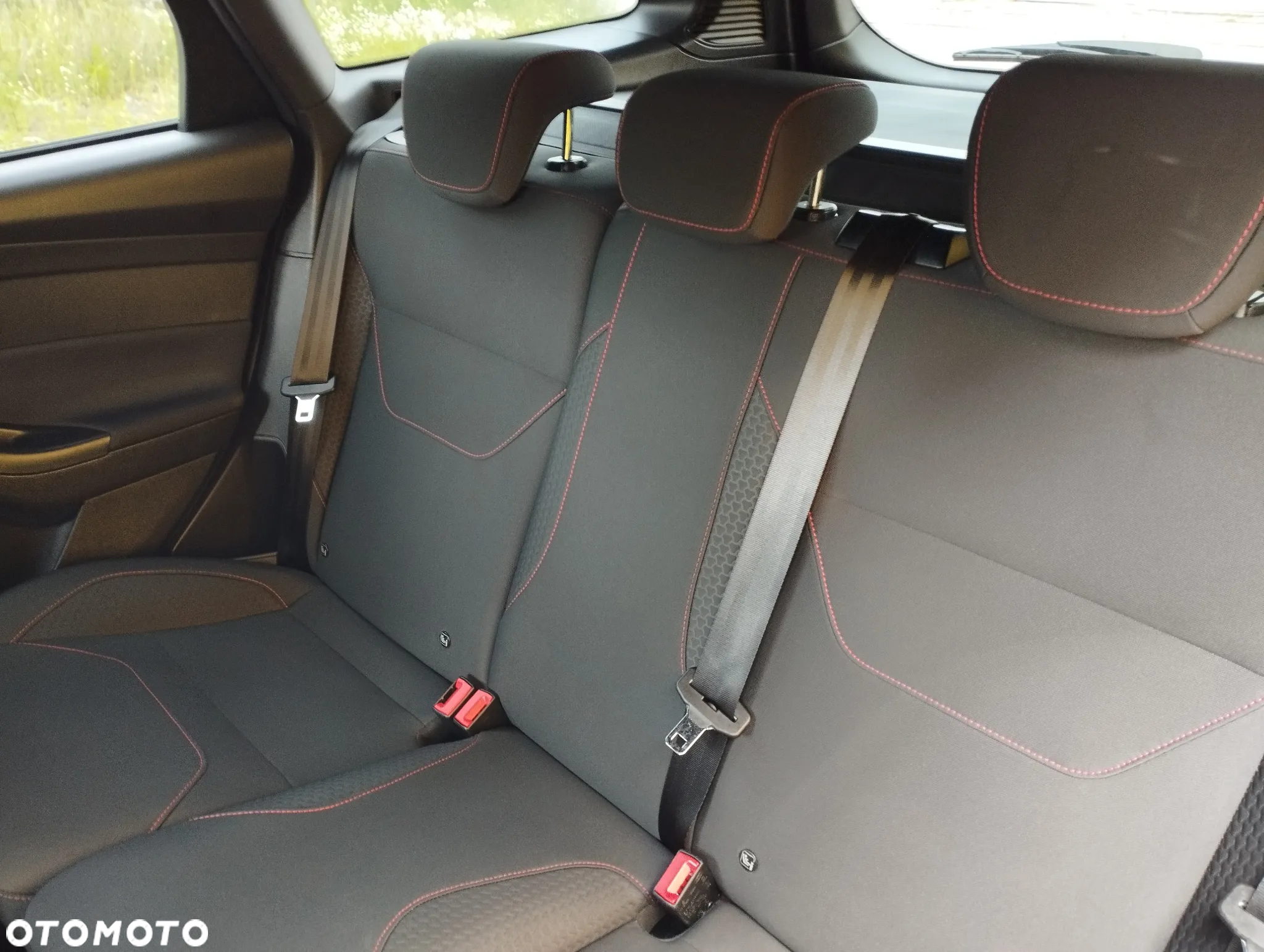 Ford Focus Turnier 1.5 EcoBoost Start-Stopp-System ST-LINE - 18