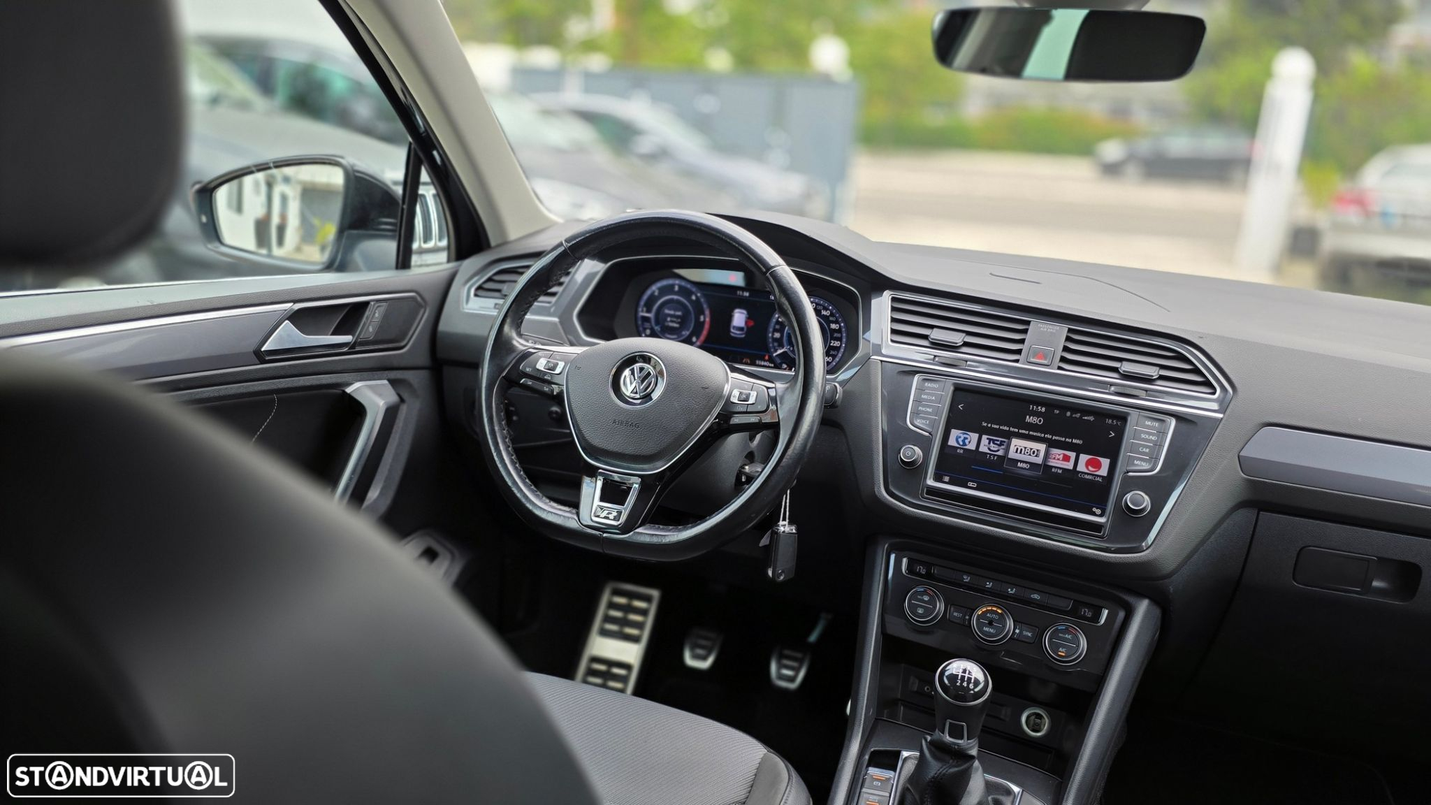 VW Tiguan 2.0 TDI R-Line - 44