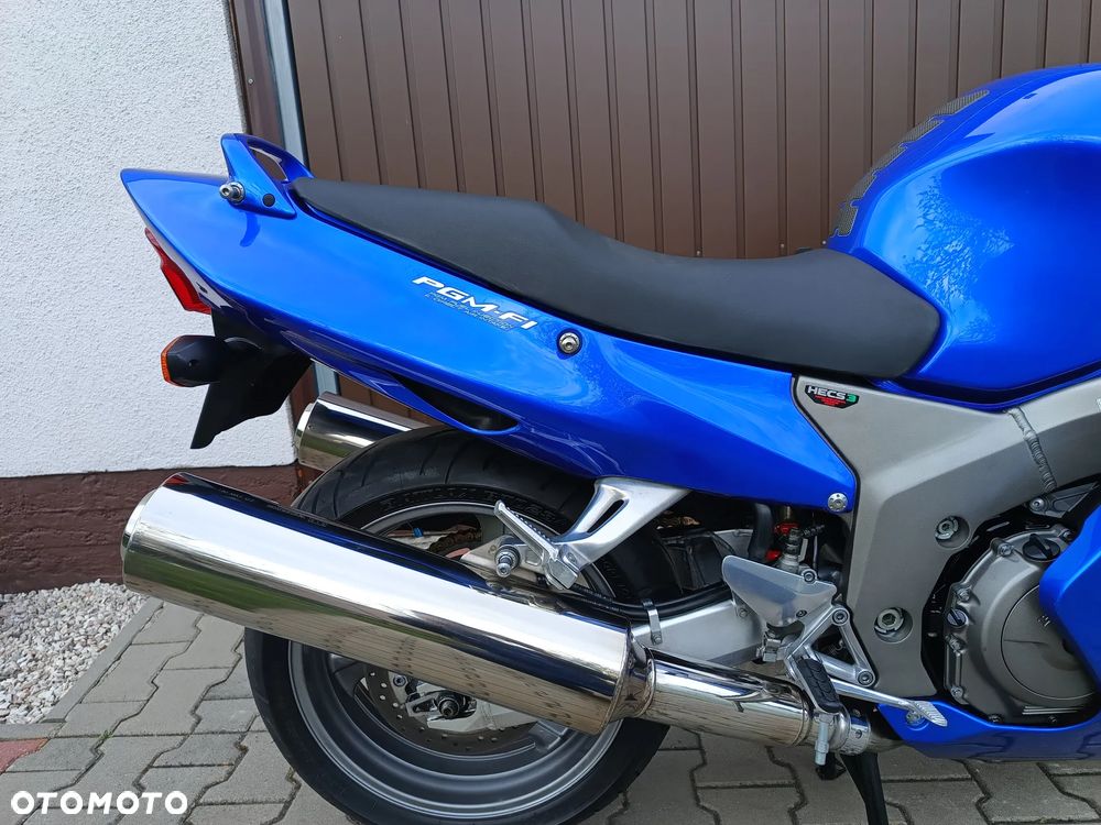 Honda CBR - 11