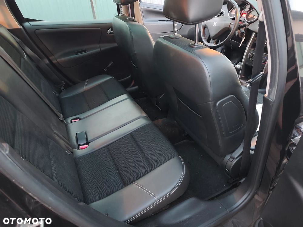 Peugeot 207 120 Premium - 13