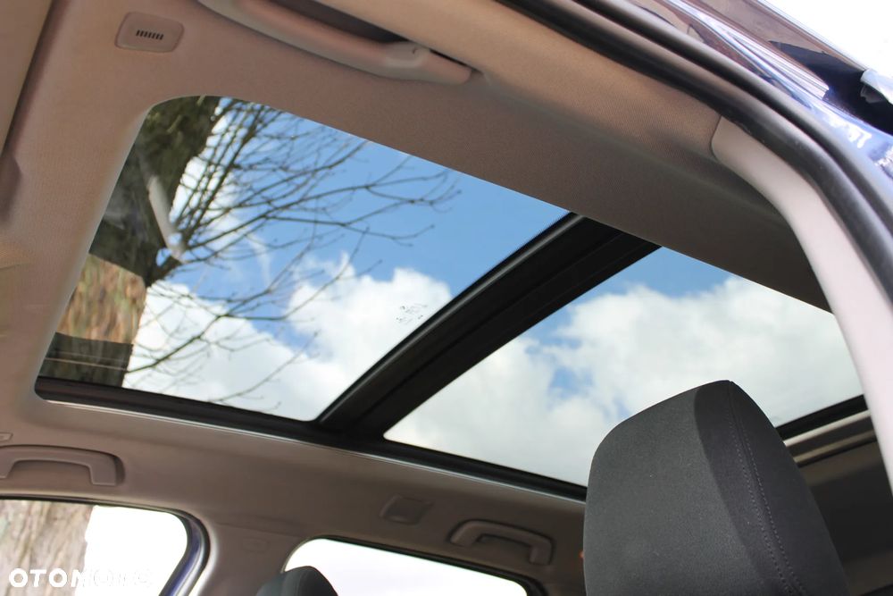 BMW Seria 2 216d - 30