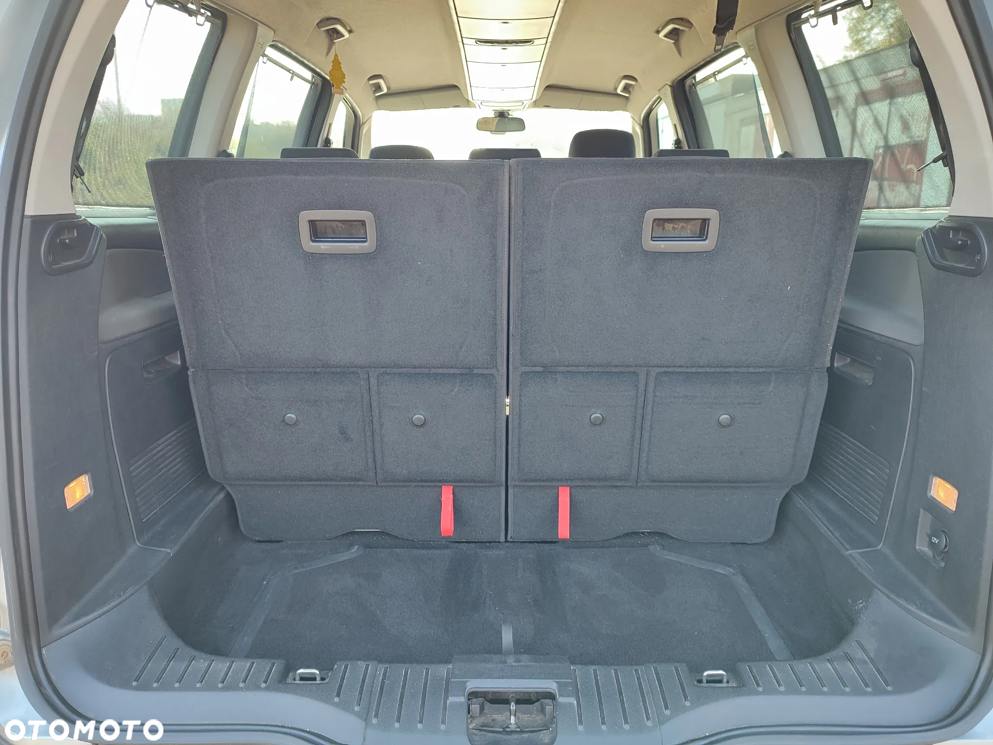 Ford Galaxy - 6