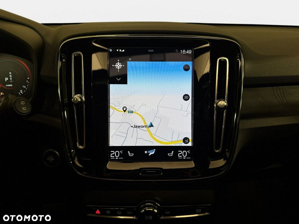 Volvo XC 40 - 25