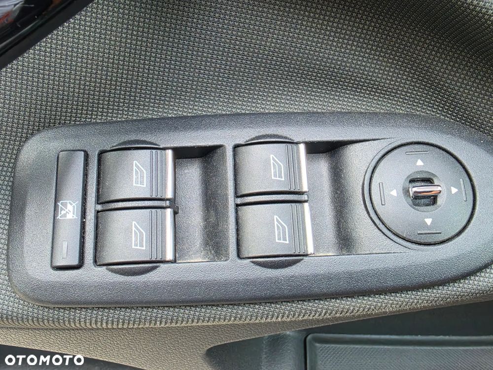 Ford Kuga 2.0 TDCi 4WD Titanium - 25