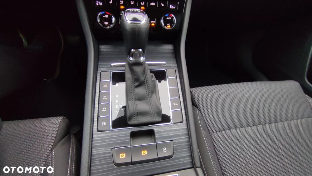 Skoda Superb 1.4 TSI Plug-In Hybrid Style DSG - 33