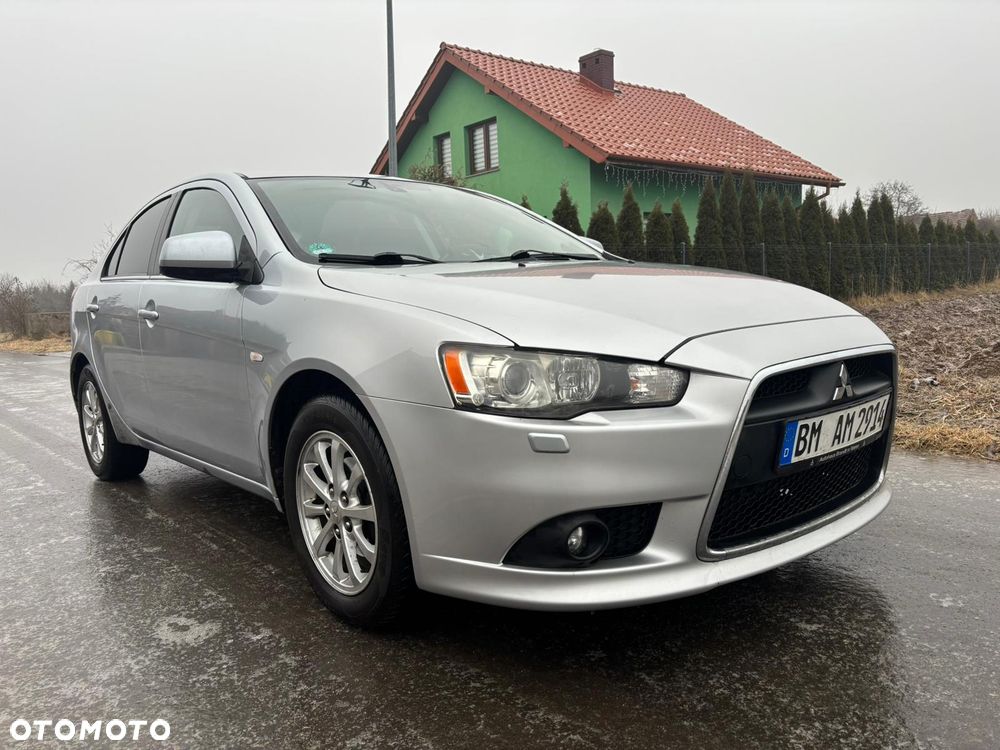 Mitsubishi Lancer - 2