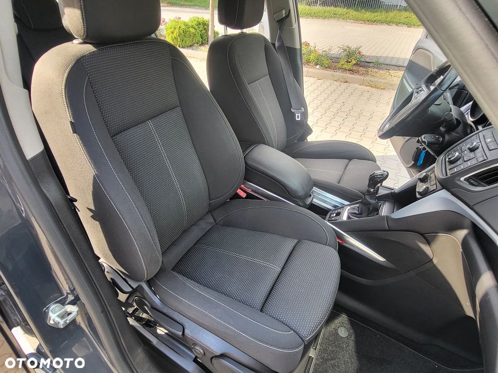 Opel Zafira Tourer 1.6 ECOTEC DIT ecoFLEX Start/Stop Edition - 24