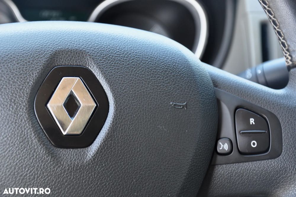 Renault Trafic - 26