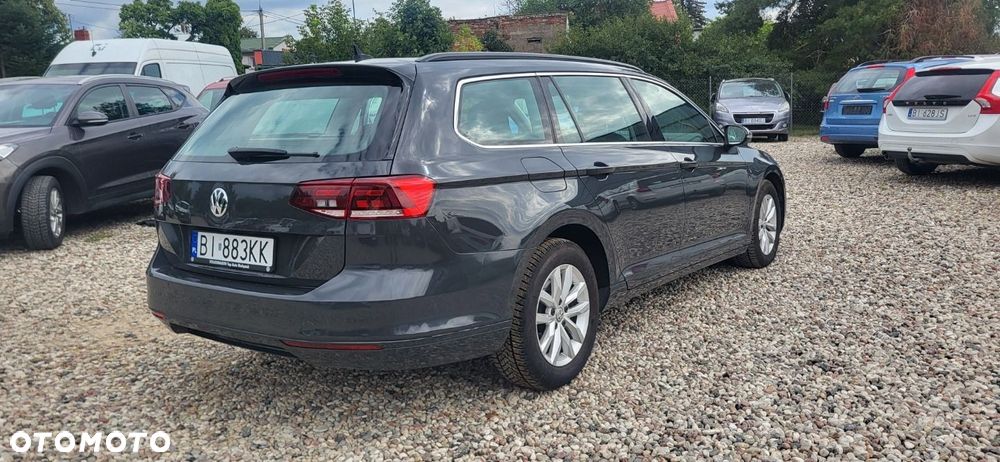 Volkswagen Passat - 7