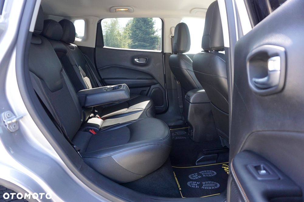 Jeep Compass 1.4 MultiAir Longitude - 37