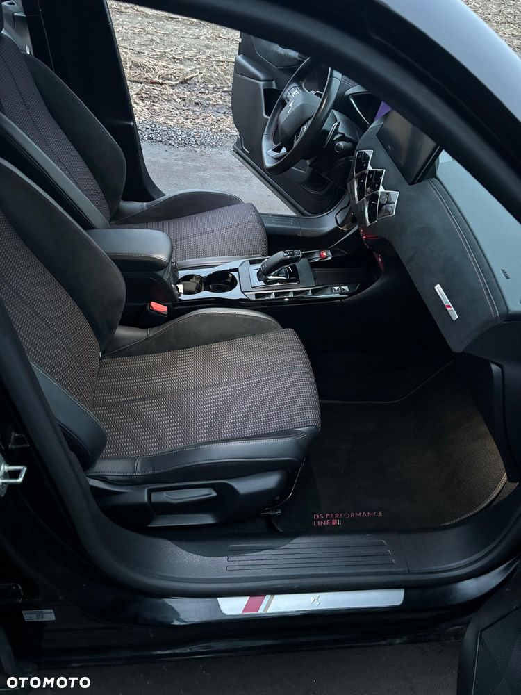 DS Automobiles DS 3 Crossback 1.2 PureTech Performance Line + - 18