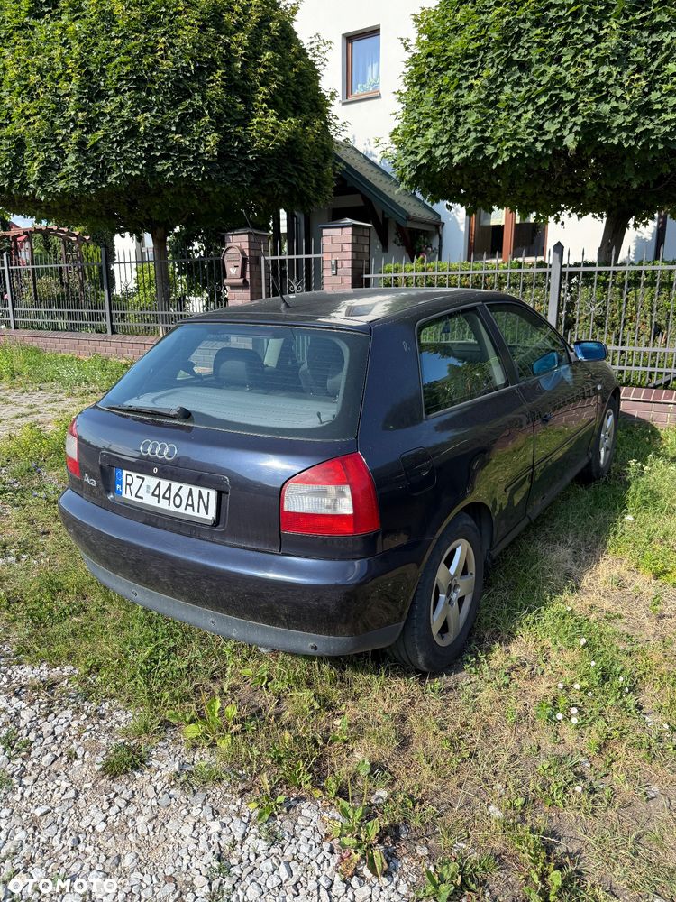 Audi A3 3-drzwiowe 1.9 TDI Attraction - 8