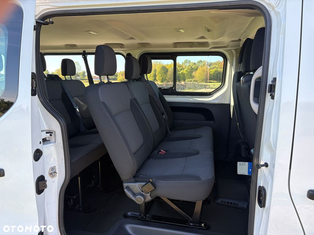 Renault Trafic - 12