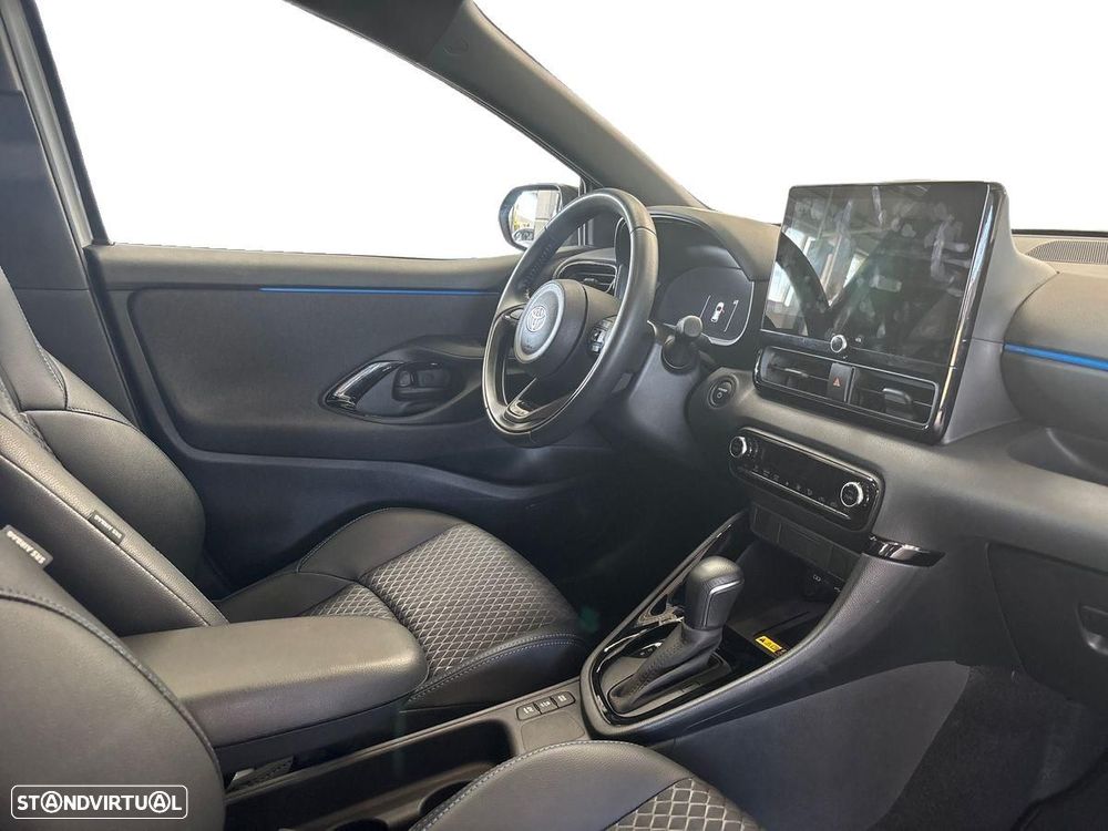 Toyota Yaris 1.5 HDF Premier Edition - 4